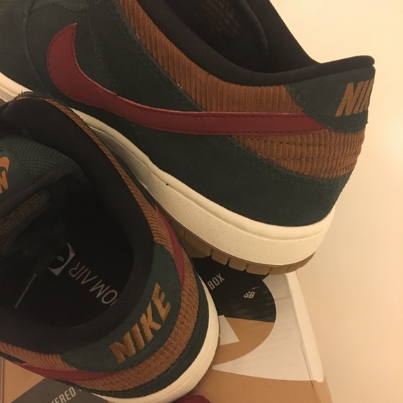 ❌SOLD❌Nike SB Dunk Low Corduroy Spruce 9 RARE 🔥 - Picture 3 of 7